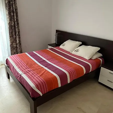 Apartment Piso 3 Dormitorios Y 2 Banos *