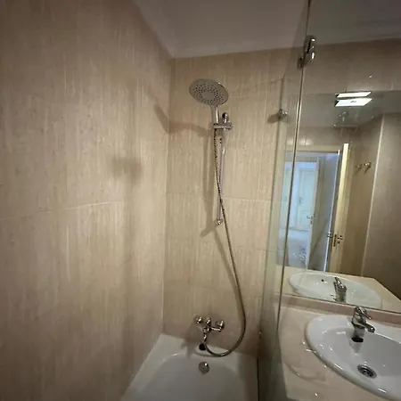 Piso 3 Dormitorios Y 2 Banos Apartment *