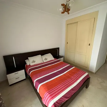 Piso 3 Dormitorios Y 2 Banos Апартаменти Нерха